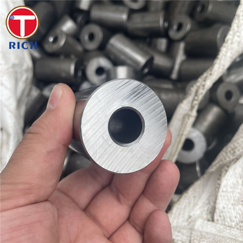 ASTM A209 T1 لوله فولاد کربن بدون درز لوله فولاد آلیاژ مولیبدن برای سوپر هیتر
